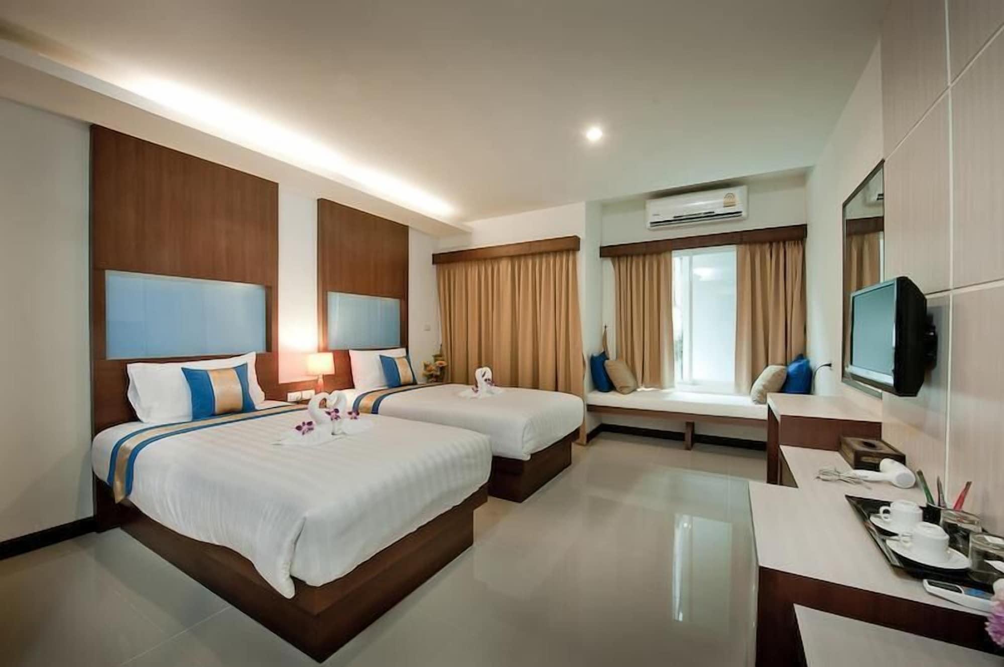 Tuana Blue Sky Patong Hotel Luaran gambar