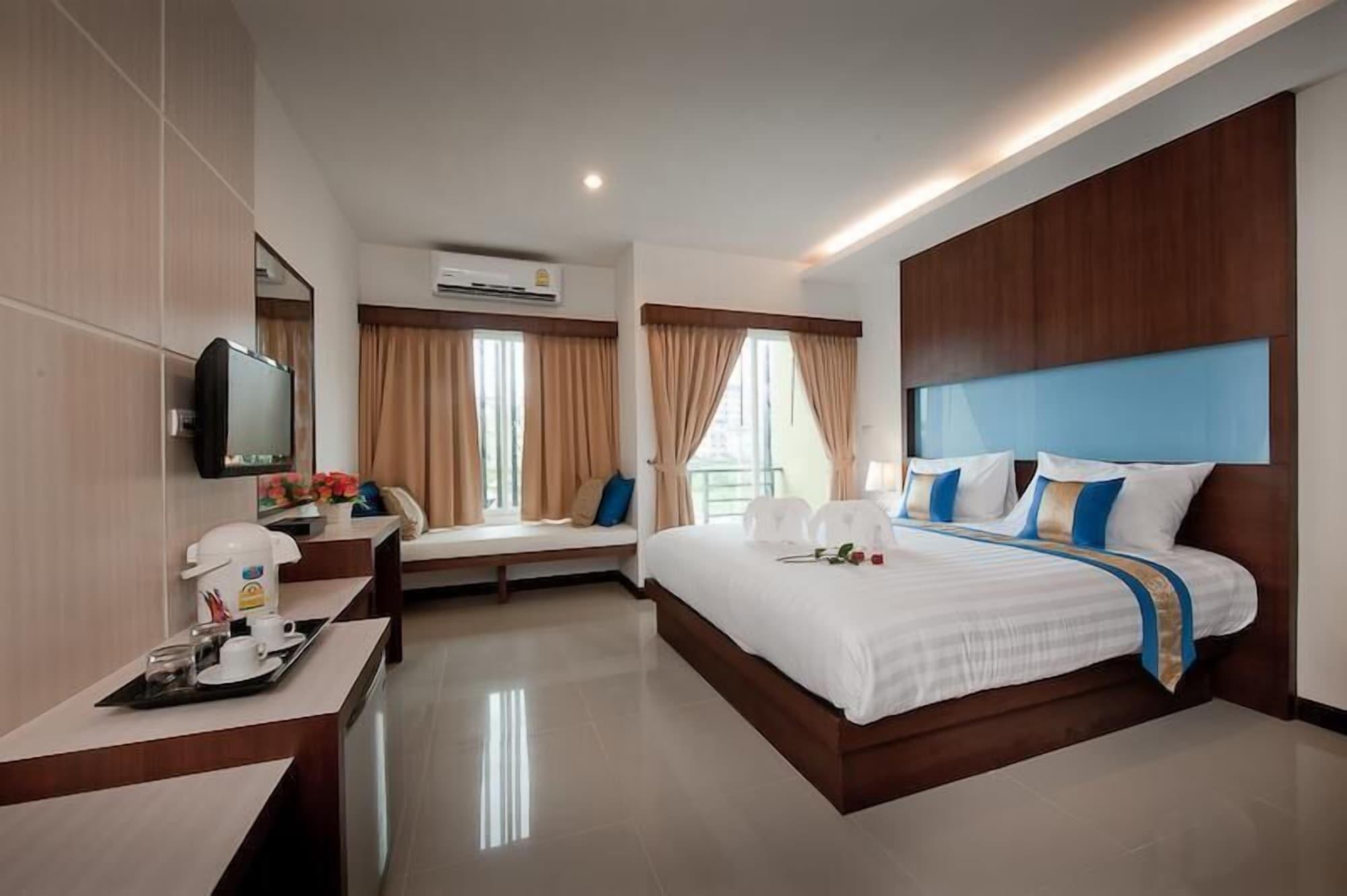 Tuana Blue Sky Patong Hotel Luaran gambar