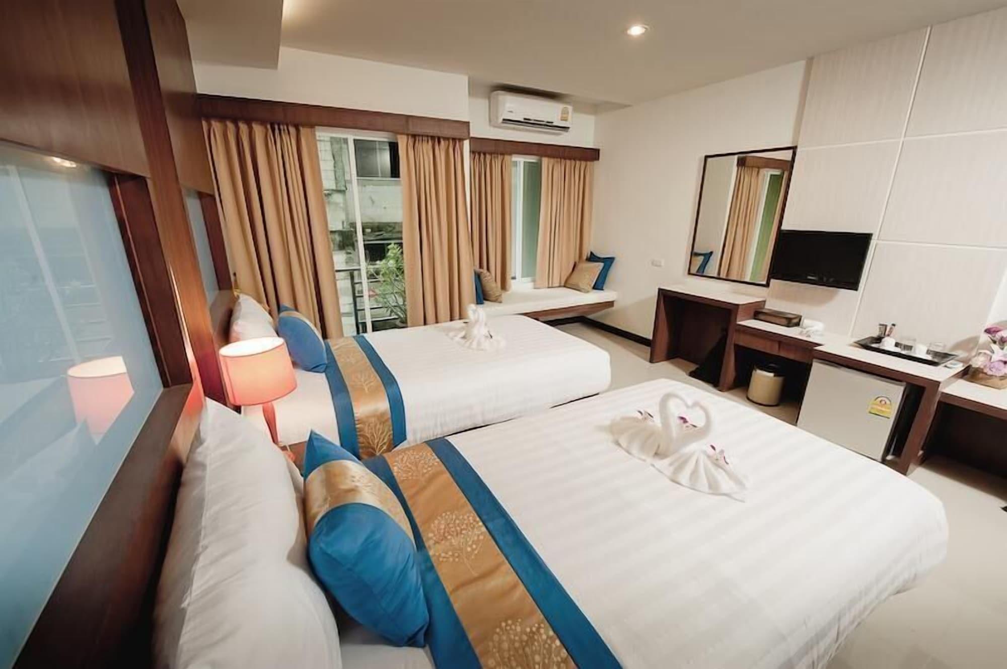 Tuana Blue Sky Patong Hotel Luaran gambar