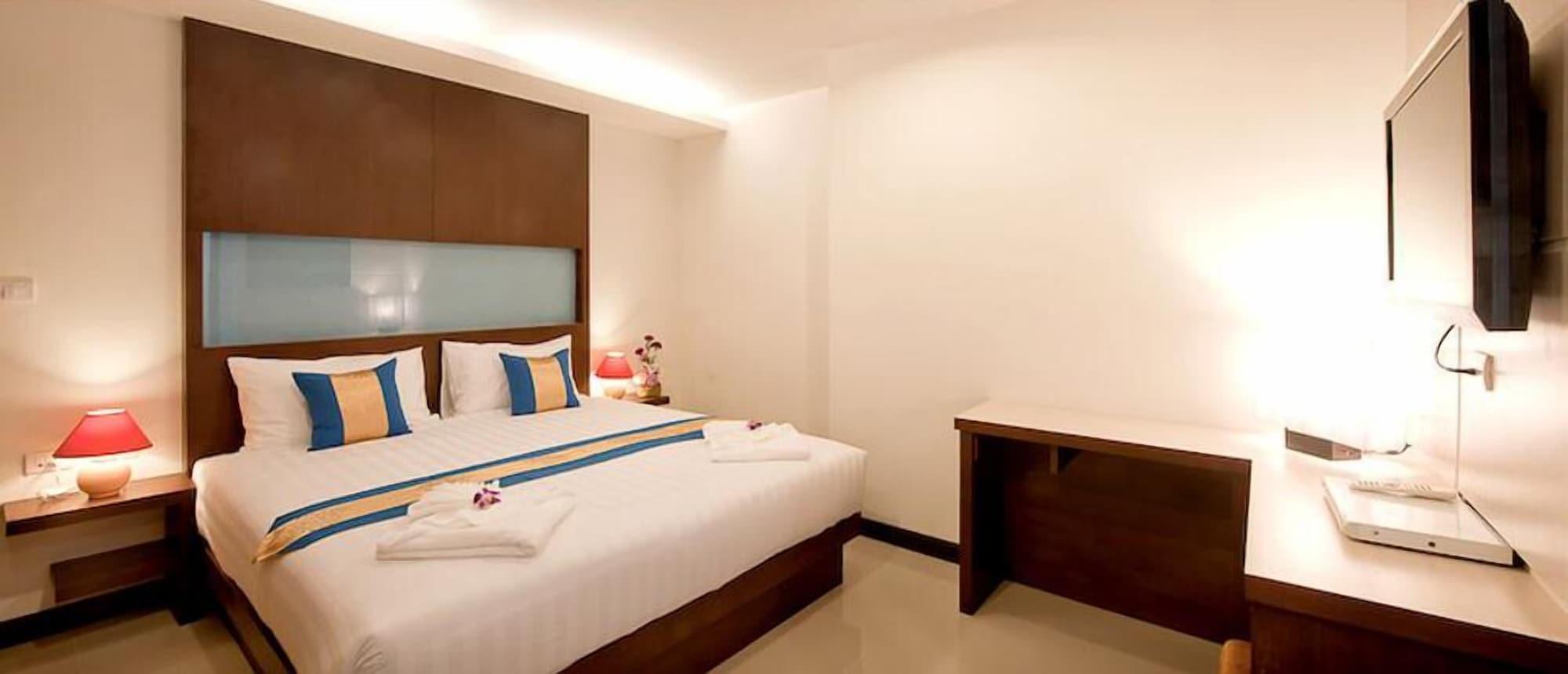 Tuana Blue Sky Patong Hotel Luaran gambar