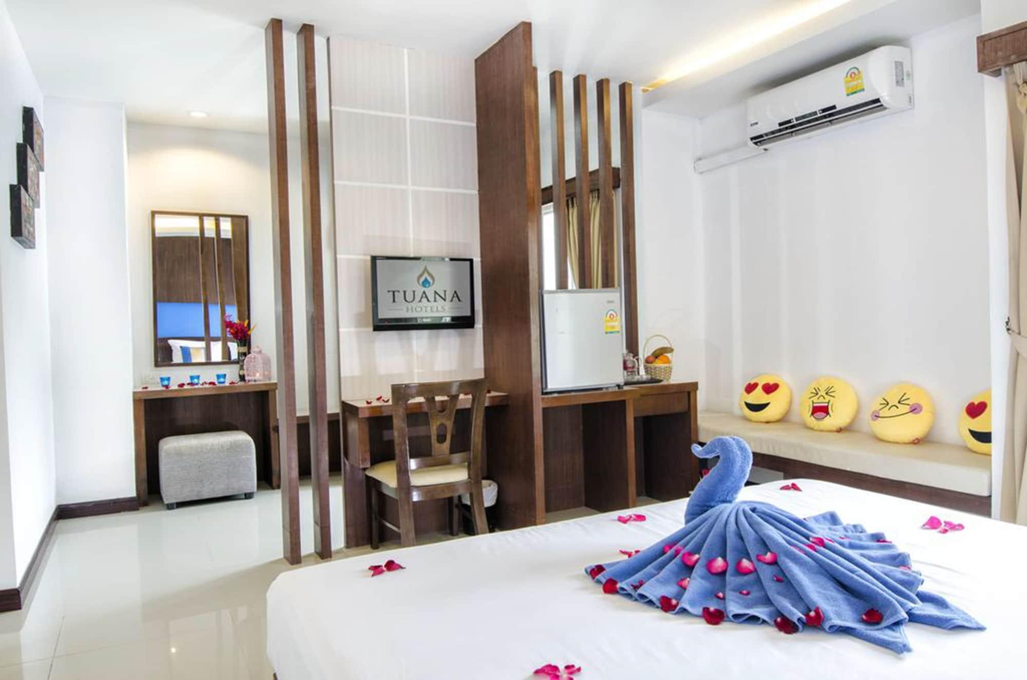 Tuana Blue Sky Patong Hotel Luaran gambar