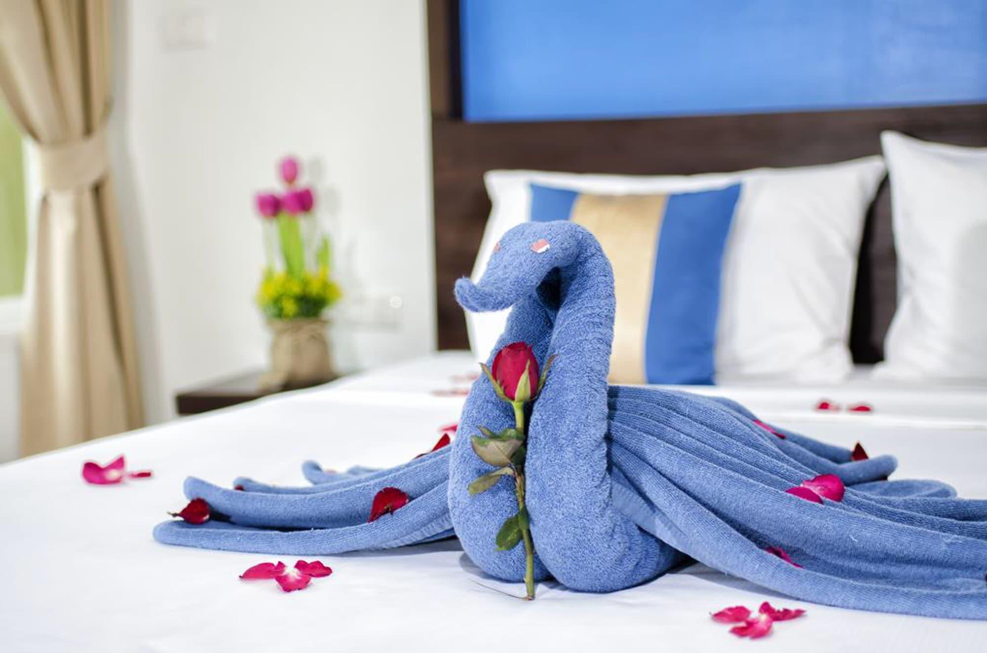Tuana Blue Sky Patong Hotel Luaran gambar