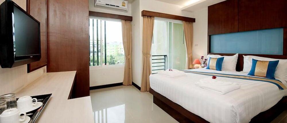 Tuana Blue Sky Patong Hotel Luaran gambar
