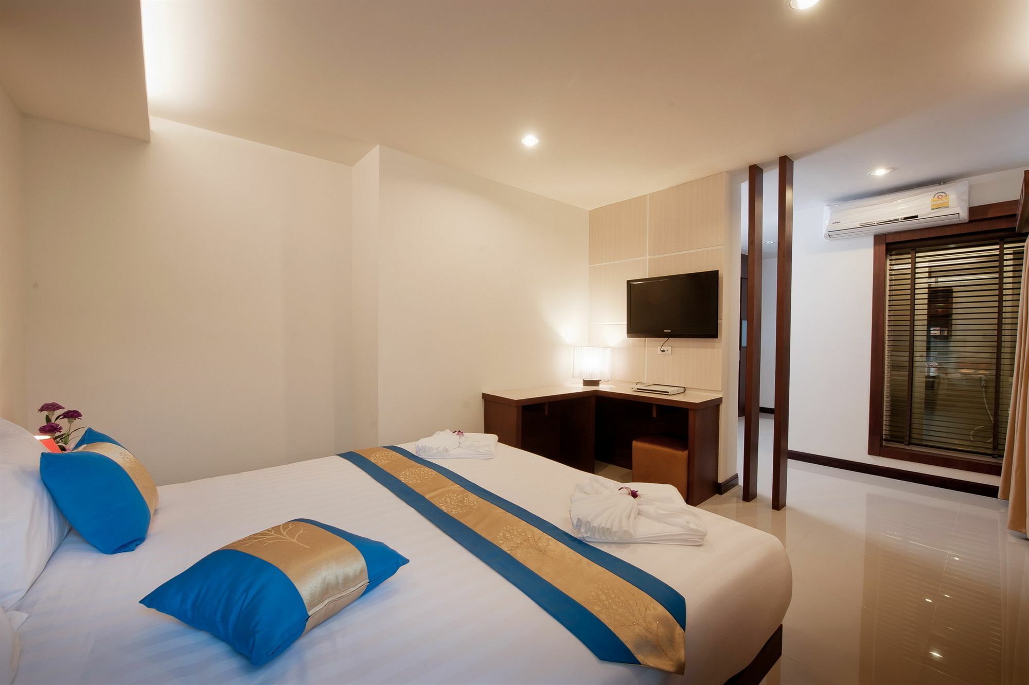 Tuana Blue Sky Patong Hotel Luaran gambar
