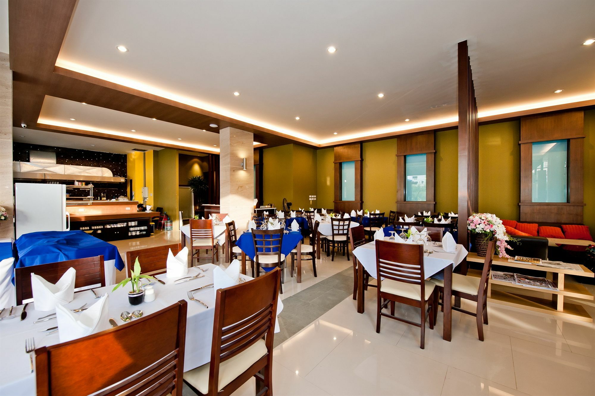 Tuana Blue Sky Patong Hotel Luaran gambar