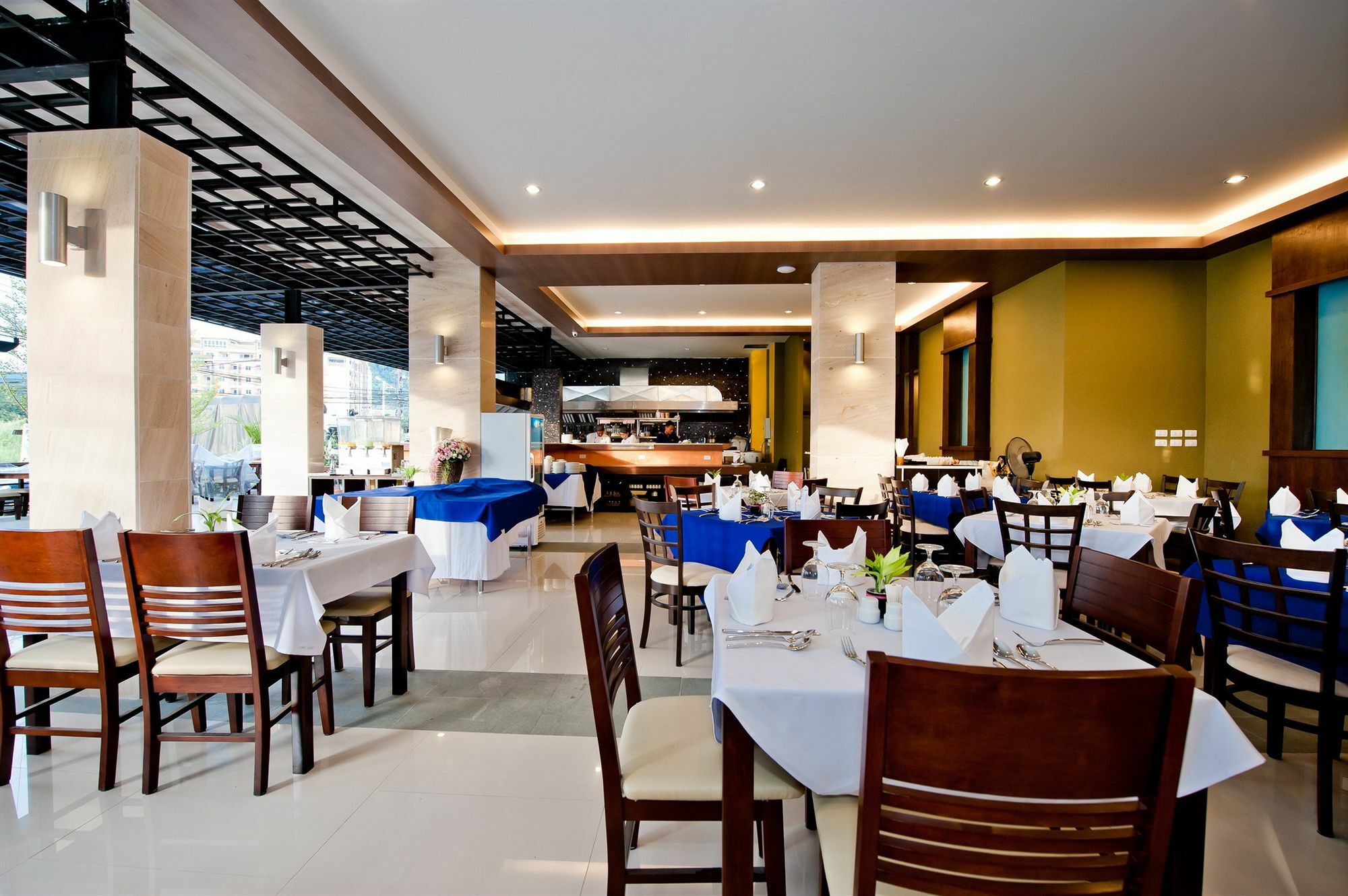 Tuana Blue Sky Patong Hotel Luaran gambar